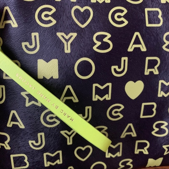 Marc by Marc Jacobs logo iPad case/clutch - Picture 9 of 9